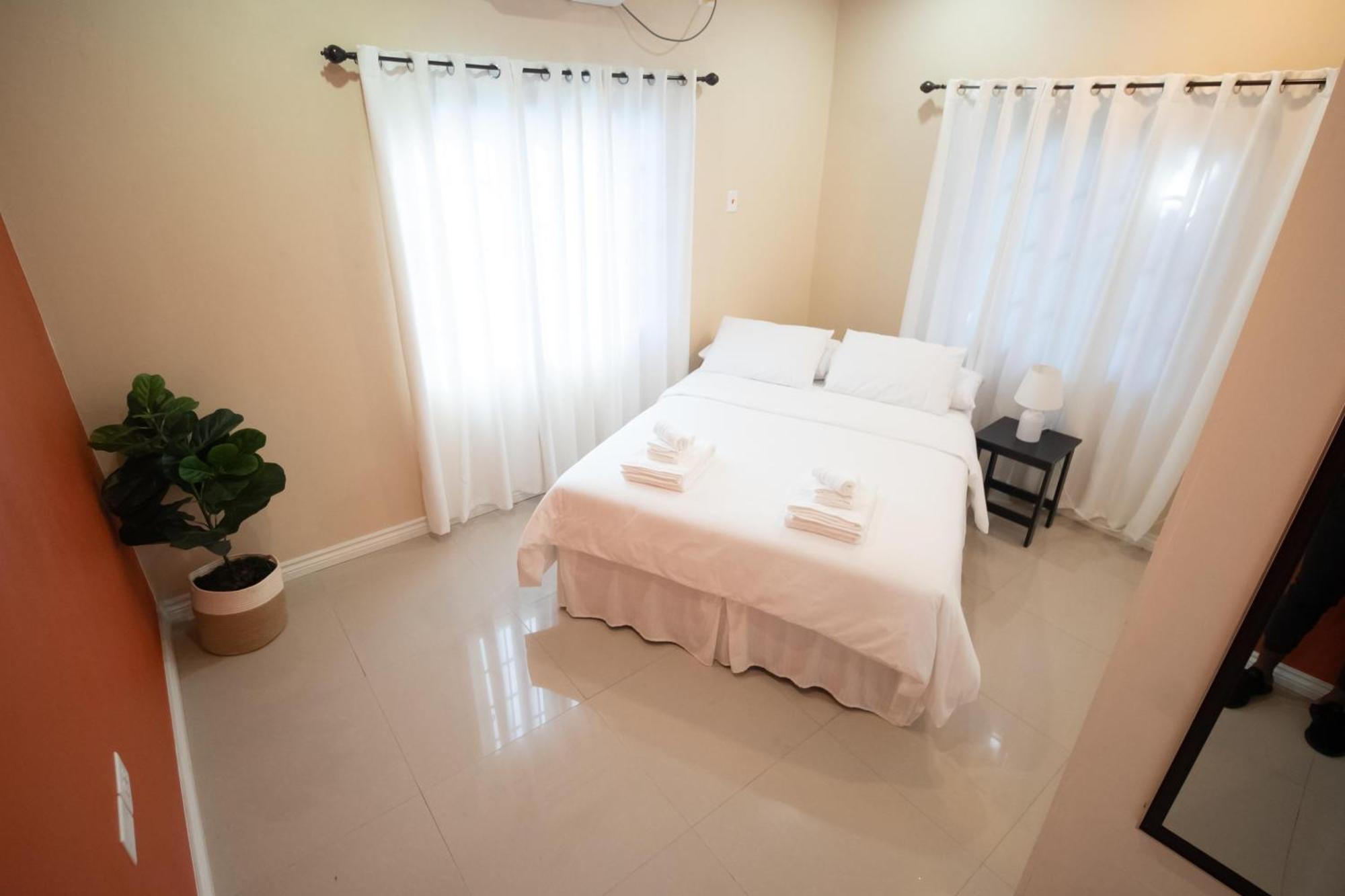 Stacys Place #2 2 Bedroom Apartment Port of Spain Esterno foto